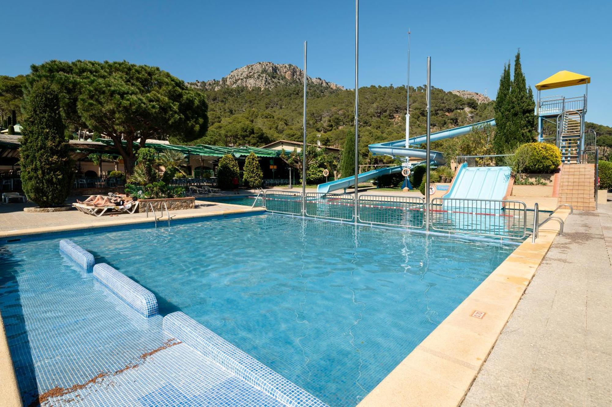 Camping Castell Montgri **** L'Estartit Exterior foto
